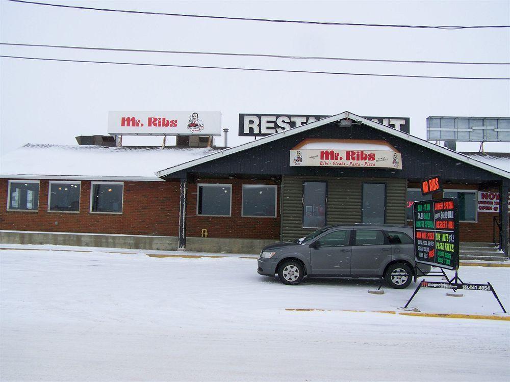 Battlefords Inn North Battleford Exterior foto
